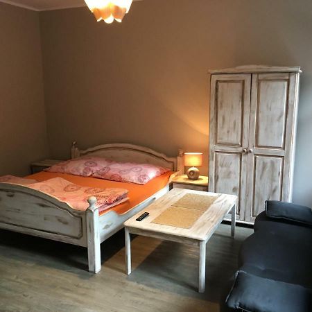 Kawalerka Fredry 3/12 Apartment Poznań Exterior foto